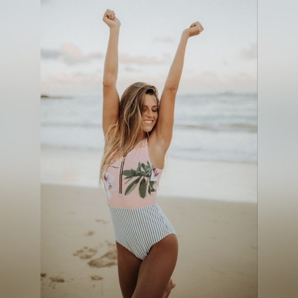 Albion Fit Bombshell One-Piece Swimsuit Size XXL Zip Front Floral Beach Boho - Picture 1 of 5